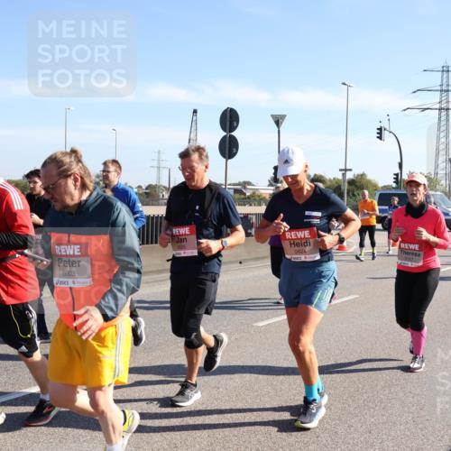 03.10.2025 - Köhlbrandbrückenlauf Julia Fischer http://msf.ph/oto/9003565 03.10.2025 12:22:36 Position 3 6004, 6003, 5625, 5624 meine-sportfotos.de