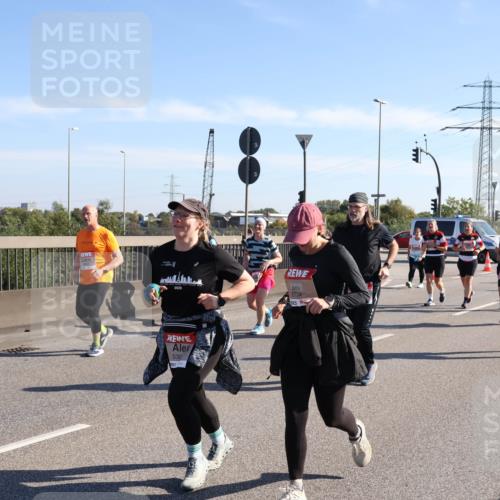 03.10.2025 - Köhlbrandbrückenlauf Julia Fischer http://msf.ph/oto/9003581 03.10.2025 12:22:40 Position 3 2025, 536, 6734 meine-sportfotos.de