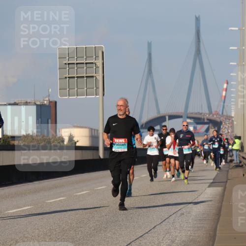 03.10.2025 - Köhlbrandbrückenlauf Luisa Fischer http://msf.ph/oto/9003604 03.10.2025 10:45:24 Position 3 3211 meine-sportfotos.de