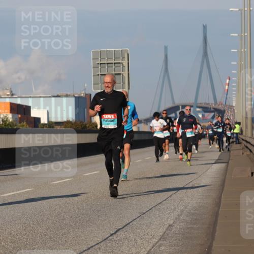 03.10.2025 - Köhlbrandbrückenlauf Luisa Fischer http://msf.ph/oto/9003631 03.10.2025 10:45:26 Position 3 2811, 3211 meine-sportfotos.de