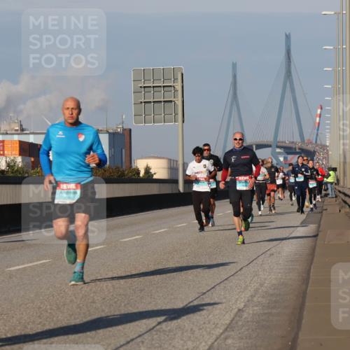 03.10.2025 - Köhlbrandbrückenlauf Luisa Fischer http://msf.ph/oto/9003687 03.10.2025 10:45:29 Position 3 3211, 24 meine-sportfotos.de
