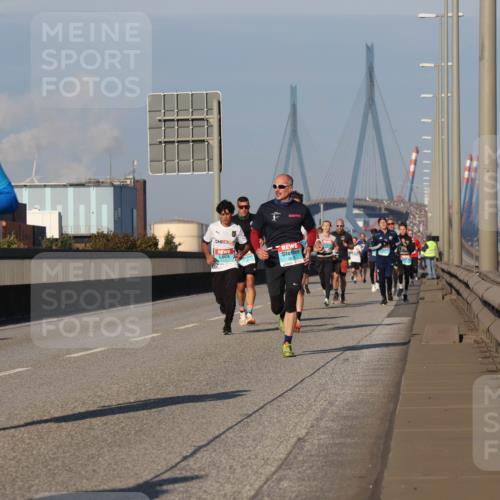 03.10.2025 - Köhlbrandbrückenlauf Luisa Fischer http://msf.ph/oto/9003703 03.10.2025 10:45:30 Position 3 1094 meine-sportfotos.de