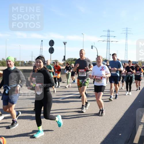 03.10.2025 - Köhlbrandbrückenlauf Julia Fischer http://msf.ph/oto/9003735 03.10.2025 12:23:00 Position 3  meine-sportfotos.de