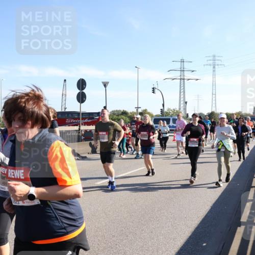 03.10.2025 - Köhlbrandbrückenlauf Julia Fischer http://msf.ph/oto/9003764 03.10.2025 12:23:04 Position 3 491 meine-sportfotos.de