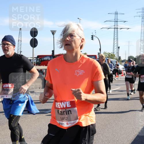 03.10.2025 - Köhlbrandbrückenlauf Julia Fischer http://msf.ph/oto/9003805 03.10.2025 12:23:11 Position 3 5463, 5462, 6443 meine-sportfotos.de