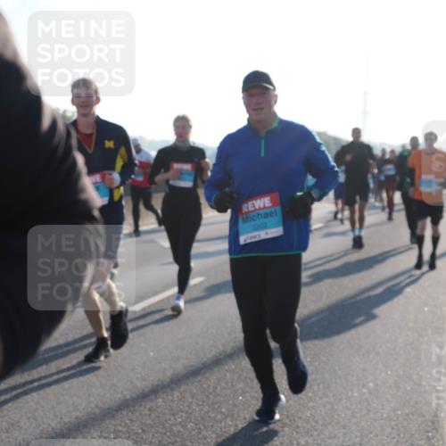 03.10.2025 - Köhlbrandbrückenlauf Fabian Wolf http://msf.ph/oto/9003806 03.10.2025 09:18:29 Position 3 3202 meine-sportfotos.de