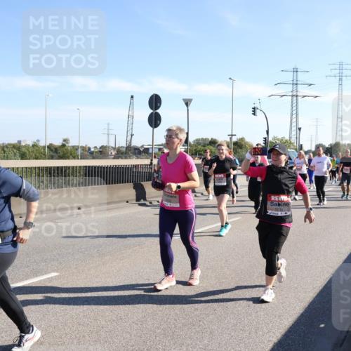 03.10.2025 - Köhlbrandbrückenlauf Julia Fischer http://msf.ph/oto/9003849 03.10.2025 12:23:15 Position 3 5620, 5633 meine-sportfotos.de