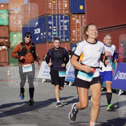 03.10.2025 - Köhlbrandbrückenlauf Michael Burmester http://msf.ph/oto/9003857 03.10.2025 10:06:48 Ziel 1125, 1328, 1449, 1559, 1680, 2716, 3177, 3320, 3341, 3411 meine-sportfotos.de