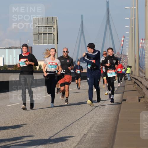 03.10.2025 - Köhlbrandbrückenlauf Luisa Fischer http://msf.ph/oto/9003868 03.10.2025 10:45:39 Position 3 3246 meine-sportfotos.de