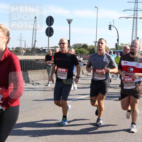 03.10.2025 - Köhlbrandbrückenlauf Julia Fischer http://msf.ph/oto/9003872 03.10.2025 12:23:20 Position 3 5390, 5246, 5248, 5247, 5415 meine-sportfotos.de