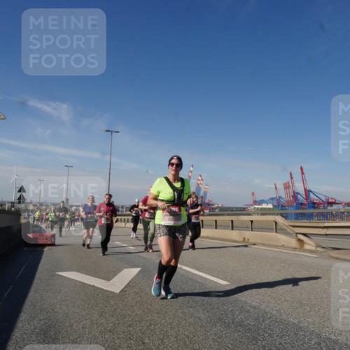 03.10.2025 - Köhlbrandbrückenlauf Matties Gatica Varas http://msf.ph/oto/9003873 03.10.2025 12:57:32 Position 2 6223 meine-sportfotos.de