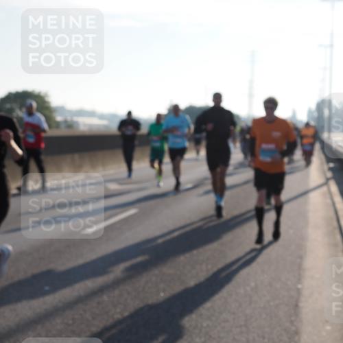 03.10.2025 - Köhlbrandbrückenlauf Fabian Wolf http://msf.ph/oto/9003886 03.10.2025 09:18:31 Position 3  meine-sportfotos.de