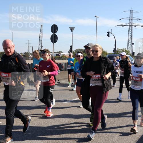 03.10.2025 - Köhlbrandbrückenlauf Julia Fischer http://msf.ph/oto/9003898 03.10.2025 12:23:23 Position 3 5759, 5415, 5584, 5337 meine-sportfotos.de