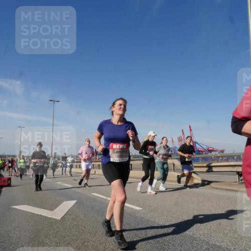 03.10.2025 - Köhlbrandbrückenlauf Matties Gatica Varas http://msf.ph/oto/9003916 03.10.2025 12:57:36 Position 2 5378 meine-sportfotos.de