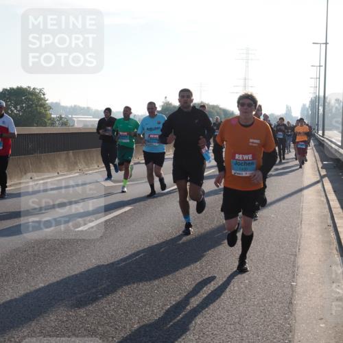 03.10.2025 - Köhlbrandbrückenlauf Fabian Wolf http://msf.ph/oto/9003917 03.10.2025 09:18:31 Position 3 1430 meine-sportfotos.de