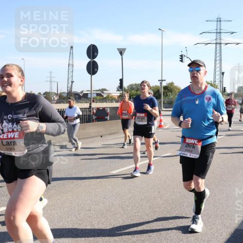 03.10.2025 - Köhlbrandbrückenlauf Julia Fischer http://msf.ph/oto/9003927 03.10.2025 12:23:29 Position 3 12, 2018, 5364, 4949 meine-sportfotos.de
