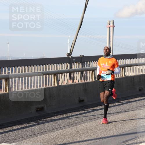03.10.2025 - Köhlbrandbrückenlauf Julia Fischer http://msf.ph/oto/9003939 03.10.2025 09:30:56 Position 1 3714 meine-sportfotos.de
