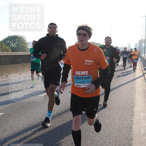 03.10.2025 - Köhlbrandbrückenlauf Fabian Wolf http://msf.ph/oto/9003974 03.10.2025 09:18:32 Position 3 1430 meine-sportfotos.de