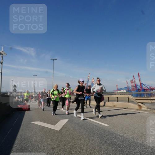 03.10.2025 - Köhlbrandbrückenlauf Matties Gatica Varas http://msf.ph/oto/9003978 03.10.2025 12:57:41 Position 2  meine-sportfotos.de