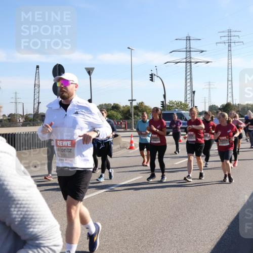 03.10.2025 - Köhlbrandbrückenlauf Julia Fischer http://msf.ph/oto/9003990 03.10.2025 12:23:36 Position 3 5193 meine-sportfotos.de