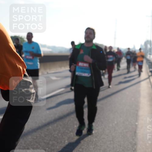 03.10.2025 - Köhlbrandbrückenlauf Fabian Wolf http://msf.ph/oto/9004020 03.10.2025 09:18:33 Position 3  meine-sportfotos.de