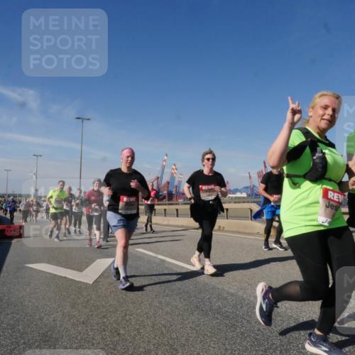 03.10.2025 - Köhlbrandbrückenlauf Matties Gatica Varas http://msf.ph/oto/9004022 03.10.2025 12:57:44 Position 2  meine-sportfotos.de