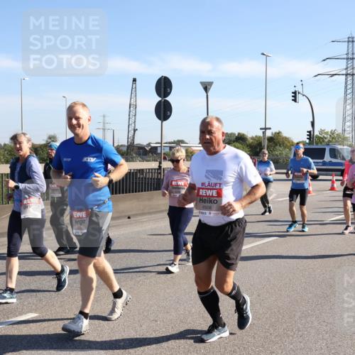 03.10.2025 - Köhlbrandbrückenlauf Julia Fischer http://msf.ph/oto/9004062 03.10.2025 12:23:45 Position 3 6508 meine-sportfotos.de