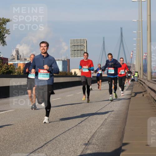 03.10.2025 - Köhlbrandbrückenlauf Luisa Fischer http://msf.ph/oto/9004084 03.10.2025 10:45:50 Position 3 1052, 50 meine-sportfotos.de