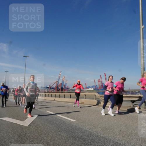 03.10.2025 - Köhlbrandbrückenlauf Matties Gatica Varas http://msf.ph/oto/9004094 03.10.2025 12:57:50 Position 2  meine-sportfotos.de