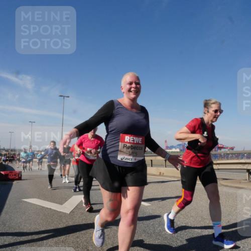 03.10.2025 - Köhlbrandbrückenlauf Matties Gatica Varas http://msf.ph/oto/9004151 03.10.2025 12:57:54 Position 2 77, 5005 meine-sportfotos.de