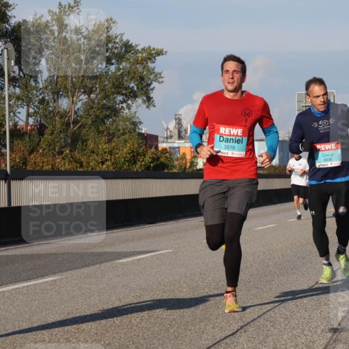 03.10.2025 - Köhlbrandbrückenlauf Luisa Fischer http://msf.ph/oto/9004157 03.10.2025 10:45:53 Position 3 3518, 50, 3836 meine-sportfotos.de