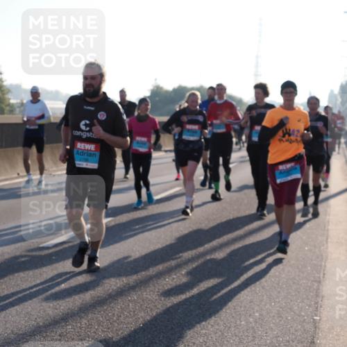 03.10.2025 - Köhlbrandbrückenlauf Fabian Wolf http://msf.ph/oto/9004170 03.10.2025 09:18:37 Position 3 2786 meine-sportfotos.de