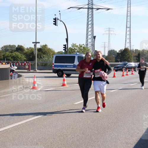 03.10.2025 - Köhlbrandbrückenlauf Julia Fischer http://msf.ph/oto/9004173 03.10.2025 12:24:21 Position 3 6010 meine-sportfotos.de