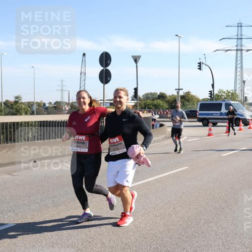 03.10.2025 - Köhlbrandbrückenlauf Julia Fischer http://msf.ph/oto/9004200 03.10.2025 12:24:24 Position 3 6011, 6010 meine-sportfotos.de