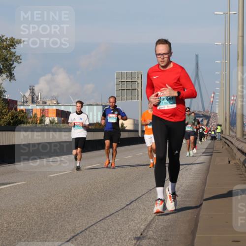 03.10.2025 - Köhlbrandbrückenlauf Luisa Fischer http://msf.ph/oto/9004213 03.10.2025 10:45:56 Position 3 1107 meine-sportfotos.de