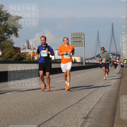 03.10.2025 - Köhlbrandbrückenlauf Luisa Fischer http://msf.ph/oto/9004241 03.10.2025 10:45:59 Position 3 3155, 1215, 1423 meine-sportfotos.de