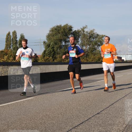 03.10.2025 - Köhlbrandbrückenlauf Luisa Fischer http://msf.ph/oto/9004284 03.10.2025 10:46:01 Position 3 3155, 1215, 1423 meine-sportfotos.de