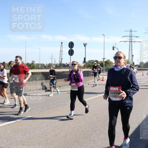 03.10.2025 - Köhlbrandbrückenlauf Julia Fischer http://msf.ph/oto/9004286 03.10.2025 12:24:41 Position 3 5279, 5254 meine-sportfotos.de