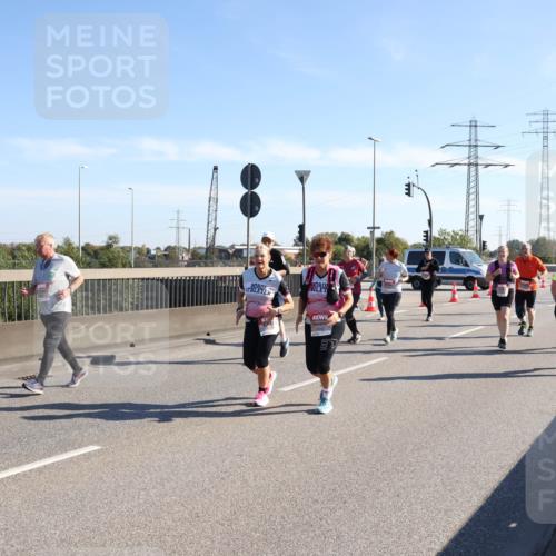 03.10.2025 - Köhlbrandbrückenlauf Julia Fischer http://msf.ph/oto/9004306 03.10.2025 12:24:44 Position 3  meine-sportfotos.de