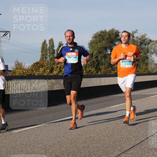 03.10.2025 - Köhlbrandbrückenlauf Luisa Fischer http://msf.ph/oto/9004309 03.10.2025 10:46:02 Position 3 3155, 1215, 1423 meine-sportfotos.de