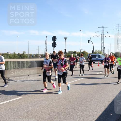 03.10.2025 - Köhlbrandbrückenlauf Julia Fischer http://msf.ph/oto/9004313 03.10.2025 12:24:44 Position 3  meine-sportfotos.de