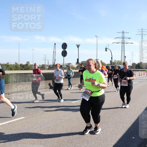 03.10.2025 - Köhlbrandbrückenlauf Julia Fischer http://msf.ph/oto/9004334 03.10.2025 12:24:46 Position 3  meine-sportfotos.de