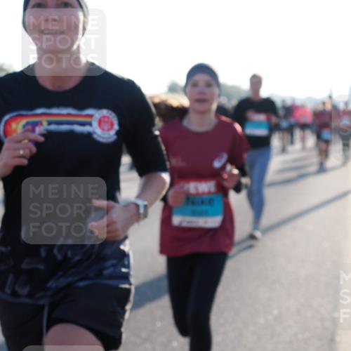 03.10.2025 - Köhlbrandbrückenlauf Fabian Wolf http://msf.ph/oto/9004370 03.10.2025 09:18:41 Position 3  meine-sportfotos.de