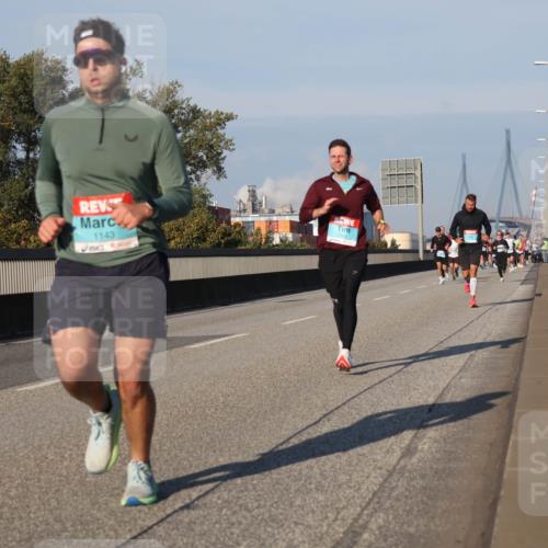 03.10.2025 - Köhlbrandbrückenlauf Luisa Fischer http://msf.ph/oto/9004384 03.10.2025 10:46:06 Position 3 1143 meine-sportfotos.de
