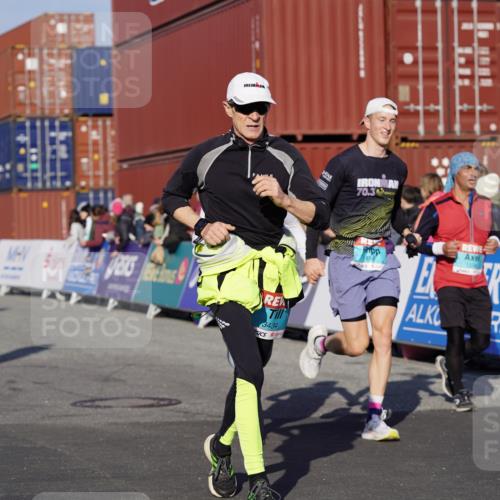 03.10.2025 - Köhlbrandbrückenlauf Michael Burmester http://msf.ph/oto/9004421 03.10.2025 10:07:09 Ziel 1134, 1189, 1208, 1486, 1496, 1519, 1628, 1730, 2671, 2794, 2903, 2981, 2983, 3434, 3603 meine-sportfotos.de