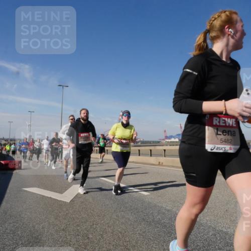 03.10.2025 - Köhlbrandbrückenlauf Matties Gatica Varas http://msf.ph/oto/9004431 03.10.2025 12:58:12 Position 2 5482 meine-sportfotos.de