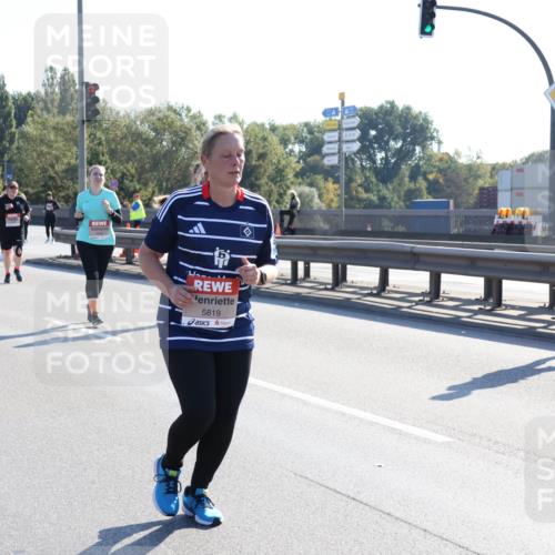 03.10.2025 - Köhlbrandbrückenlauf Julia Fischer http://msf.ph/oto/9004447 03.10.2025 12:25:46 Position 3 5819 meine-sportfotos.de