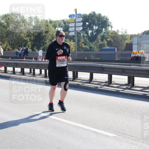 03.10.2025 - Köhlbrandbrückenlauf Julia Fischer http://msf.ph/oto/9004466 03.10.2025 12:25:52 Position 3 25, 5487 meine-sportfotos.de