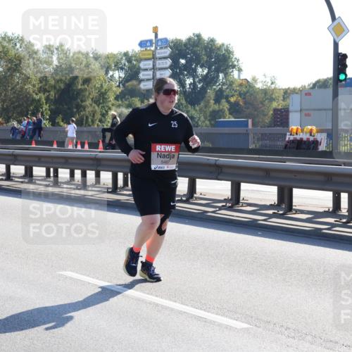 03.10.2025 - Köhlbrandbrückenlauf Julia Fischer http://msf.ph/oto/9004474 03.10.2025 12:25:52 Position 3 25, 5487 meine-sportfotos.de