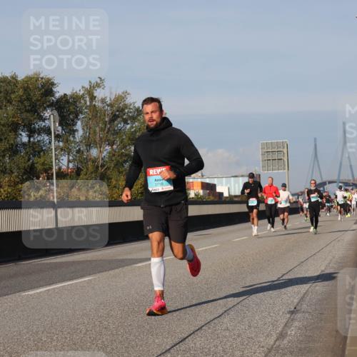 03.10.2025 - Köhlbrandbrückenlauf Luisa Fischer http://msf.ph/oto/9004496 03.10.2025 10:46:11 Position 3 3718 meine-sportfotos.de